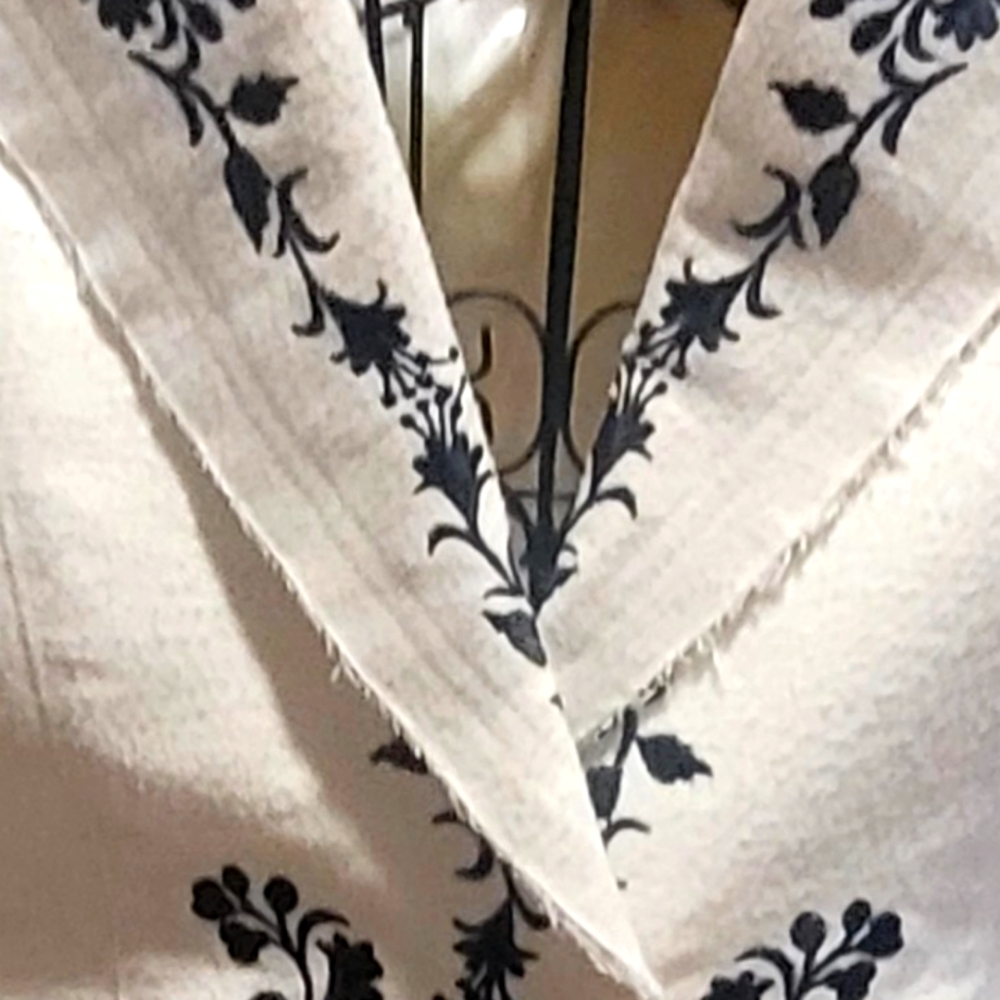 Divine Embroider Blazer